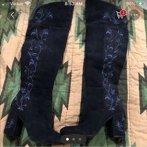 Kenneth Cole Claire embroidered boots